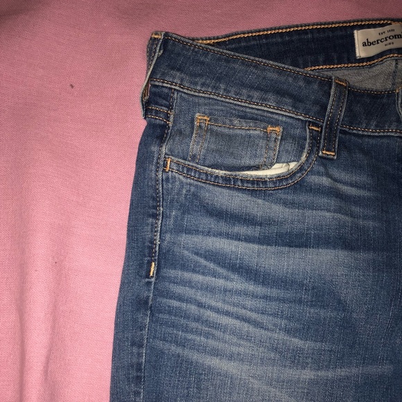 Abercrombie | Super Skinny Jeans | Medium Wash - Picture 3 of 4